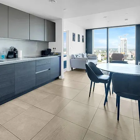 Awarded Best Luxury Serviced Apartments- Birmingham City Centre - Better And Bigger Than A Hotel! Appartement